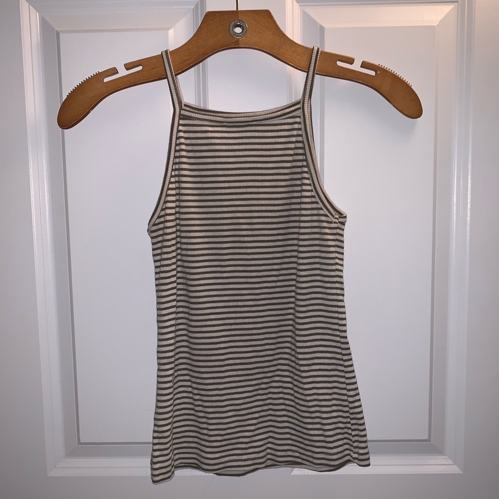 wet seal tank top⭐️🔮 - Picture 4 of 4
